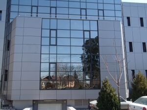În Bucureşti, chiria medie pentru birourile A şi B a ajuns la 12,28 euro pe mp