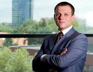 domnul Cristian Ustinescu, Investments Director, DTZ Echinox