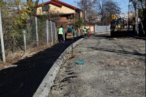 Se lucrează la reţelele de apă în 6 cartiere din Bucureşti