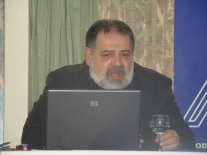 domnul Claudiu Georgescu, preşedintele Asociaţiei Producătorilor de Materiale de Construcţii din România (APMCR)