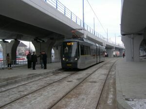 Bucureşti: Prima traversare a podului în arc de la Basarab