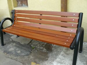 Contract de achiziţie de mobilier urban în Oradea