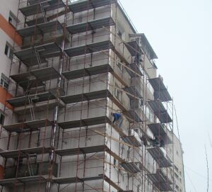 Înlesniri pentru asociaţiile de proprietari din Oradea care îşi reabilitează blocurile 