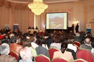 Totul despre sticla cu Dan S. Hanganu si 230 de arhitecti