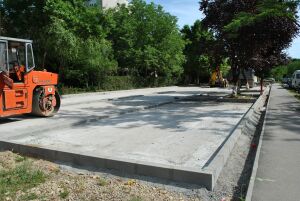 ORADEA: Primăria amenajează 60 de parcări pe strada Vaporului