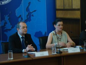 Prim-ministrul Emil Boc şi Anca Boagiu, Ministrul Transporturilor si Infrastructurii
