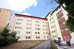 CLUJ-NAPOCA: 66 de familii au primit cheile pentru locuinţele sociale