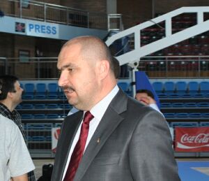 Oradea: Lucrările la Sala Sporturilor "Antonio Alexe" sunt în derulare