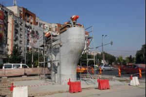 Pasajul rutier Mihai Bravu - Calea Văcăreştilor, lucrările sunt în grafic 
