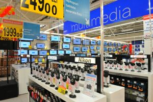 Carrefour deschide un nou hipermarket în Capitală