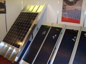 De la învelitori metalice la panouri fotovoltaice
