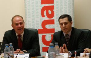 Parick Espasa, director general Auchan Romania si Tatian Diaconu, director imobiliar Immochan Romania