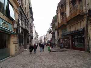 Doua cladiri din centrul istoric al Bucurestiului s-au prabusit