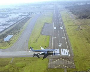 Căncescu: Boc nu vrea aeroport la Braşov!