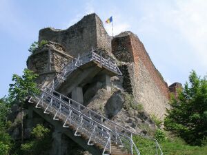 Poienari va intra intr-un program de reabilitare si valorificare turistica, urmand sa devina un punct de atractie in jurul caruia sa se dezvolte ulterior o adevarata statiune turistica