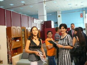 Doamnele Marina Trifina (stânga), director marketing si Mădălina Penciu, director comercial în cadrul firmei "Fortismob" din Ploiesti
