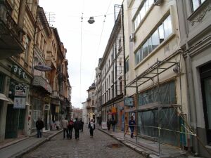 Consolidăm doar trei imobile