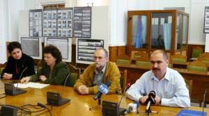 Primarul Ilie Bolojan (dreapta) si arhitectul Ernest Pafka (centru)