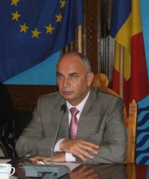 domnul Eugen Chebac, preşedintele Consiliului Judeţului Galaţi.
