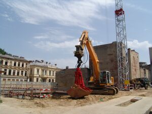 Din ce în ce mai puţine construcţii noi 