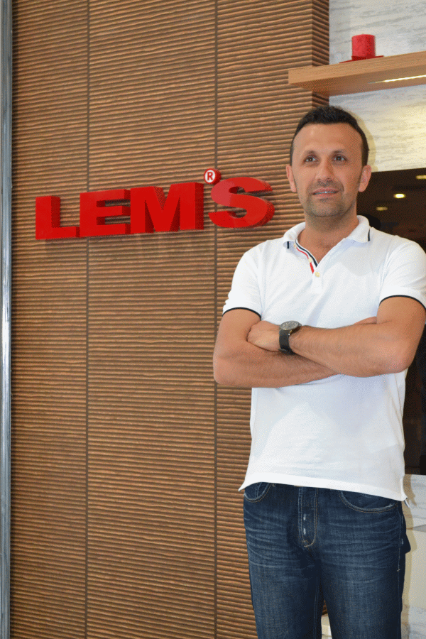 Adrian Rizea, director comercial Lem"s