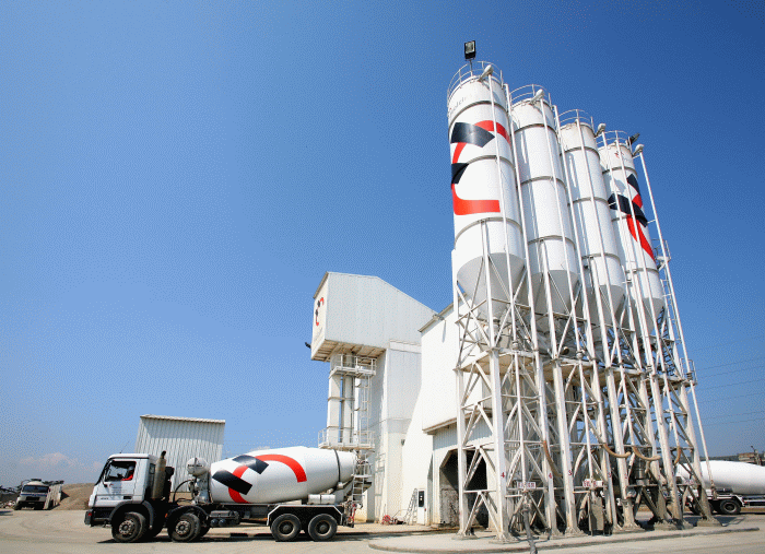 "Holcim România" lansează betonul autocompactant Agilia 