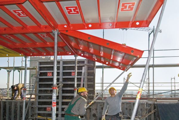 Soluţie pentru o execuţie mai rapidă, economică şi calitativă a planşeelor: sistemul modular TOPEC