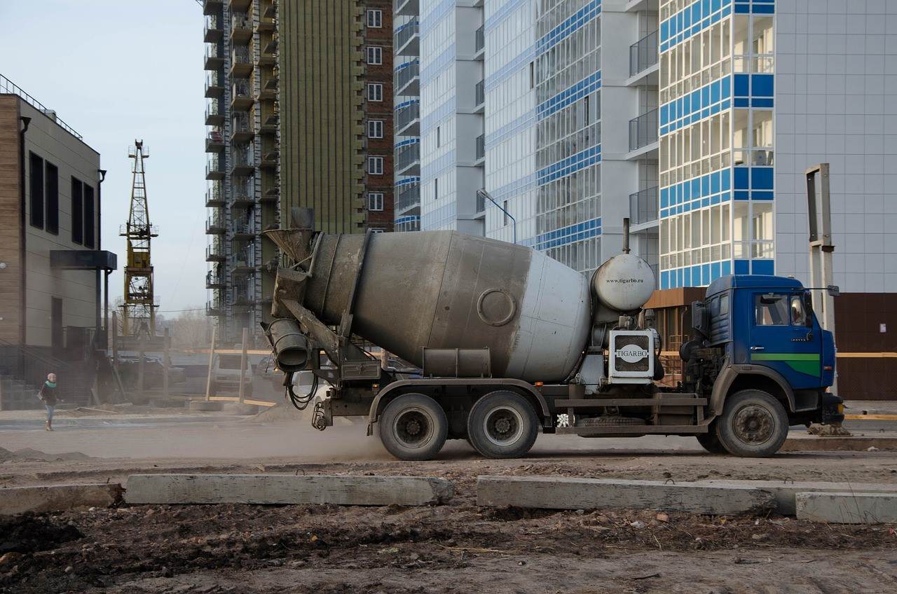 Scurtă poveste despre apariţia betonierei