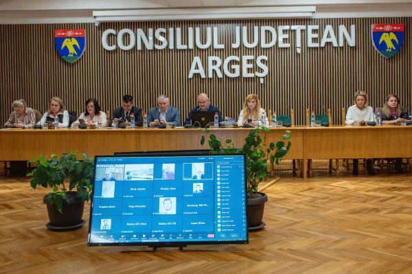 Infrastructura şi sănătatea - printre domeniile în care investeşte CJ Argeş