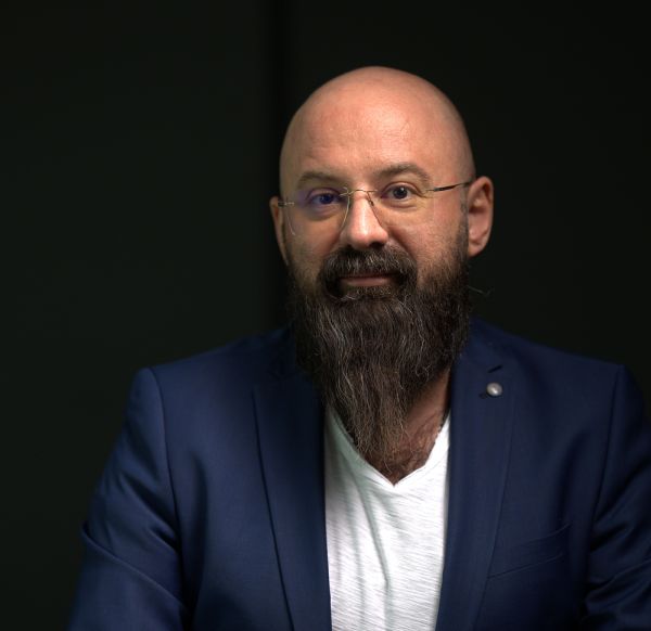 "Cloud-ul şi AI-ul schimbă fundamental modul în care companiile iau decizii"